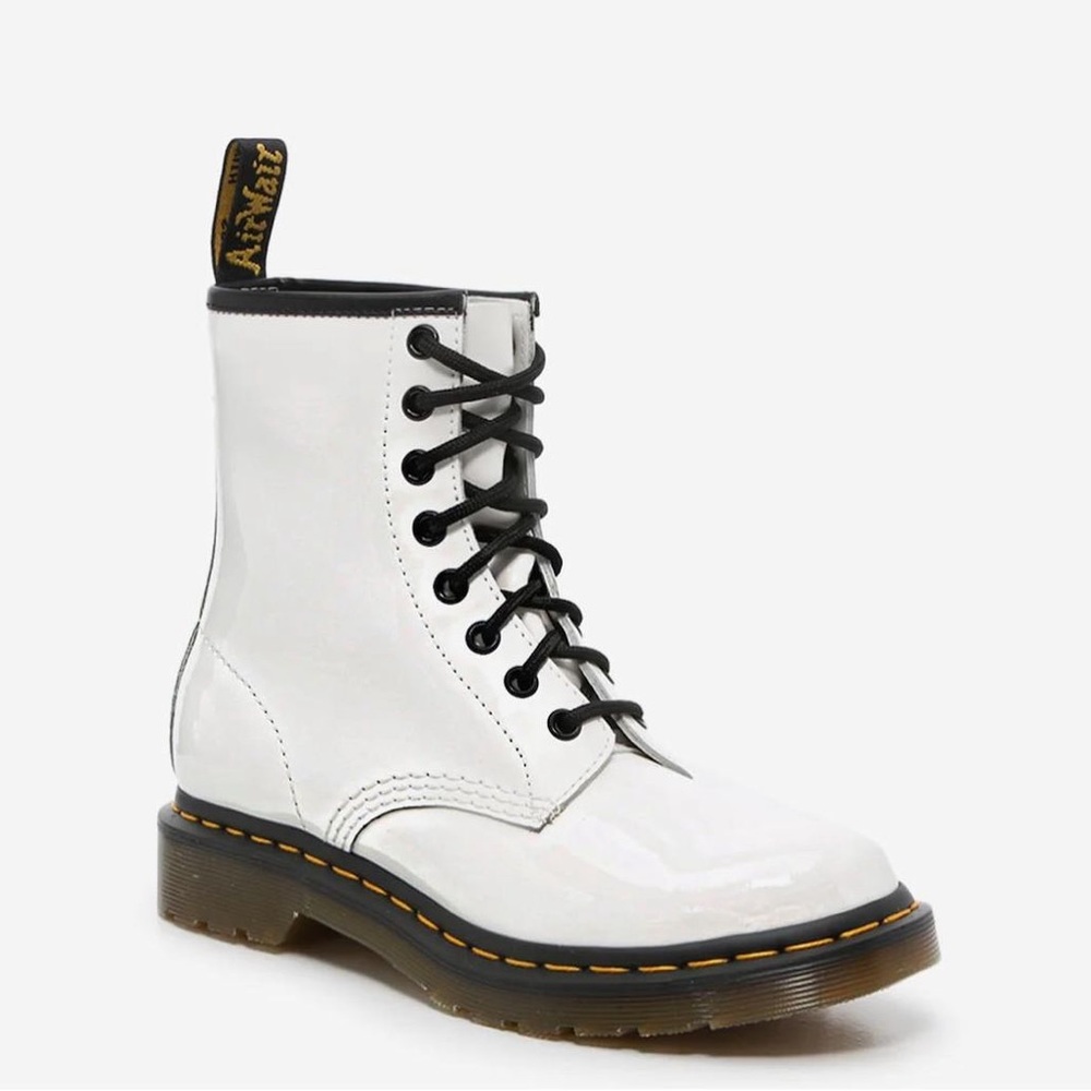 White 460 boot Dr. Martens Women’s size 7
